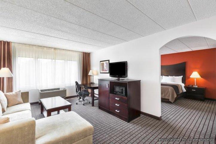 Clarion Hotel & Suites BWI Airport North Baltimore Ngoại thất bức ảnh