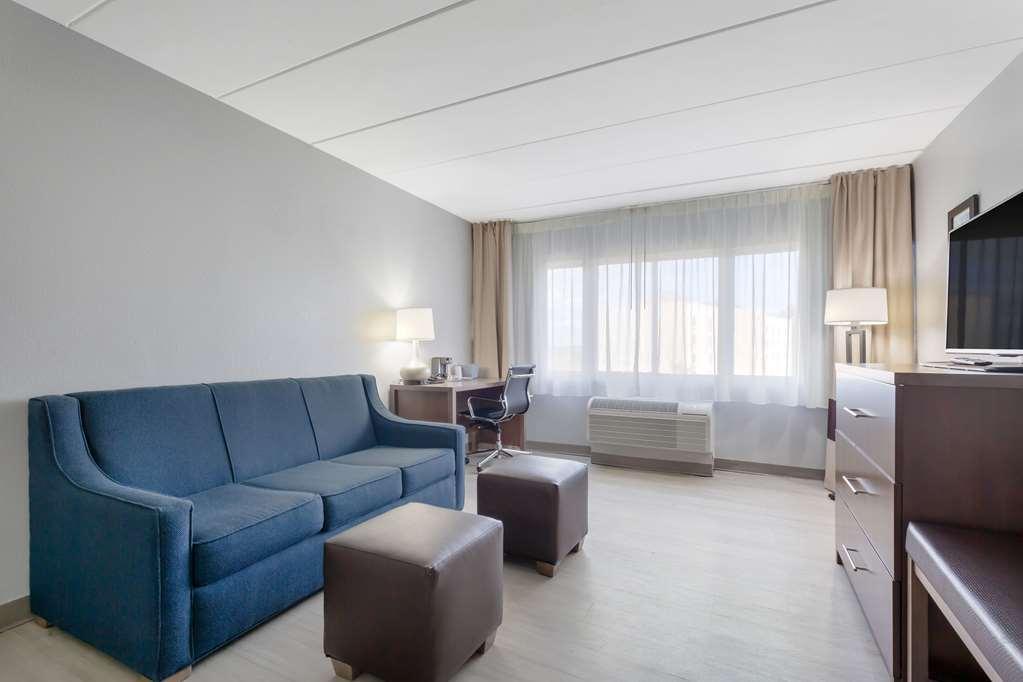 Clarion Hotel & Suites BWI Airport North Baltimore Phòng bức ảnh