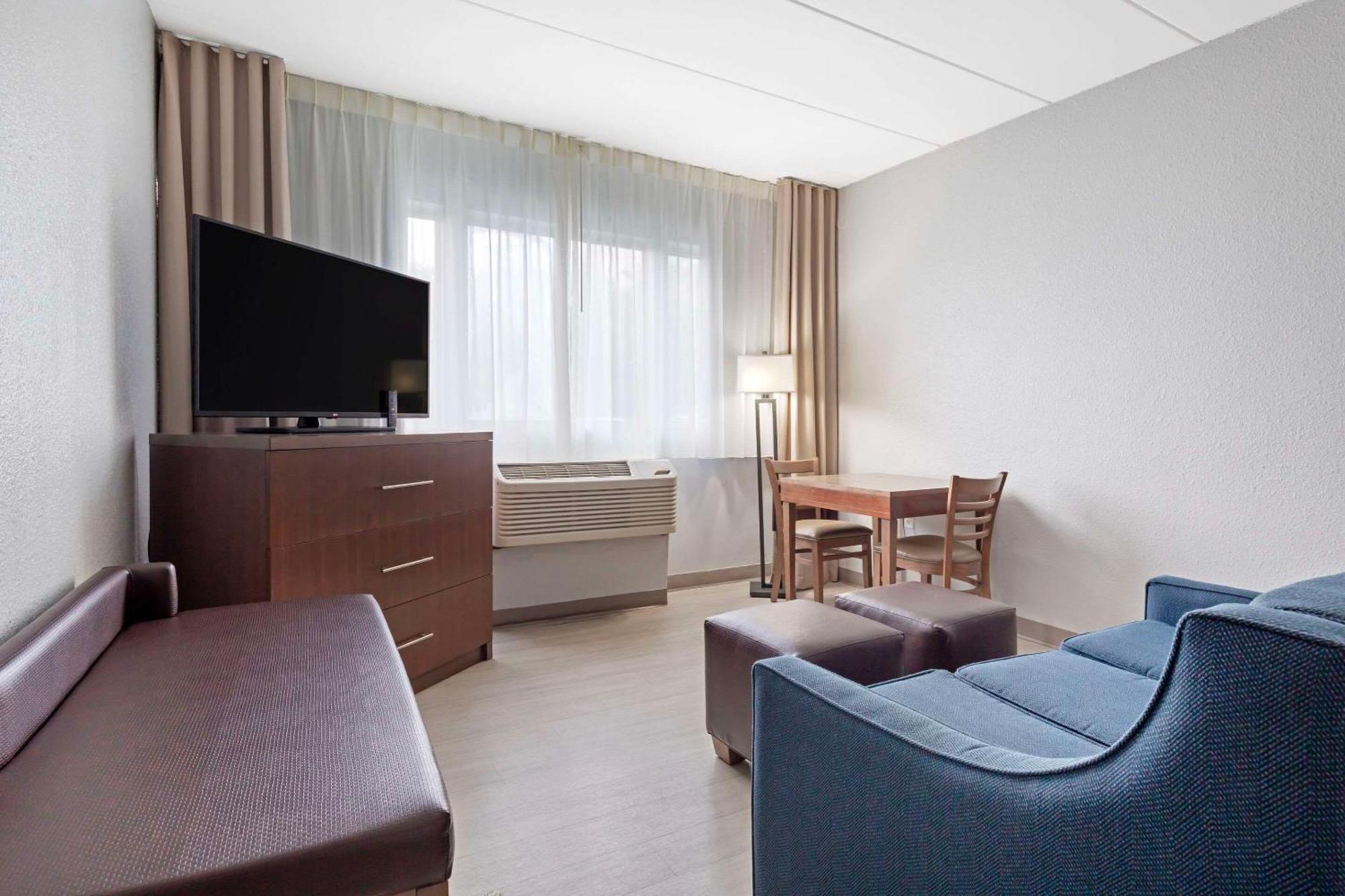 Clarion Hotel & Suites BWI Airport North Baltimore Ngoại thất bức ảnh