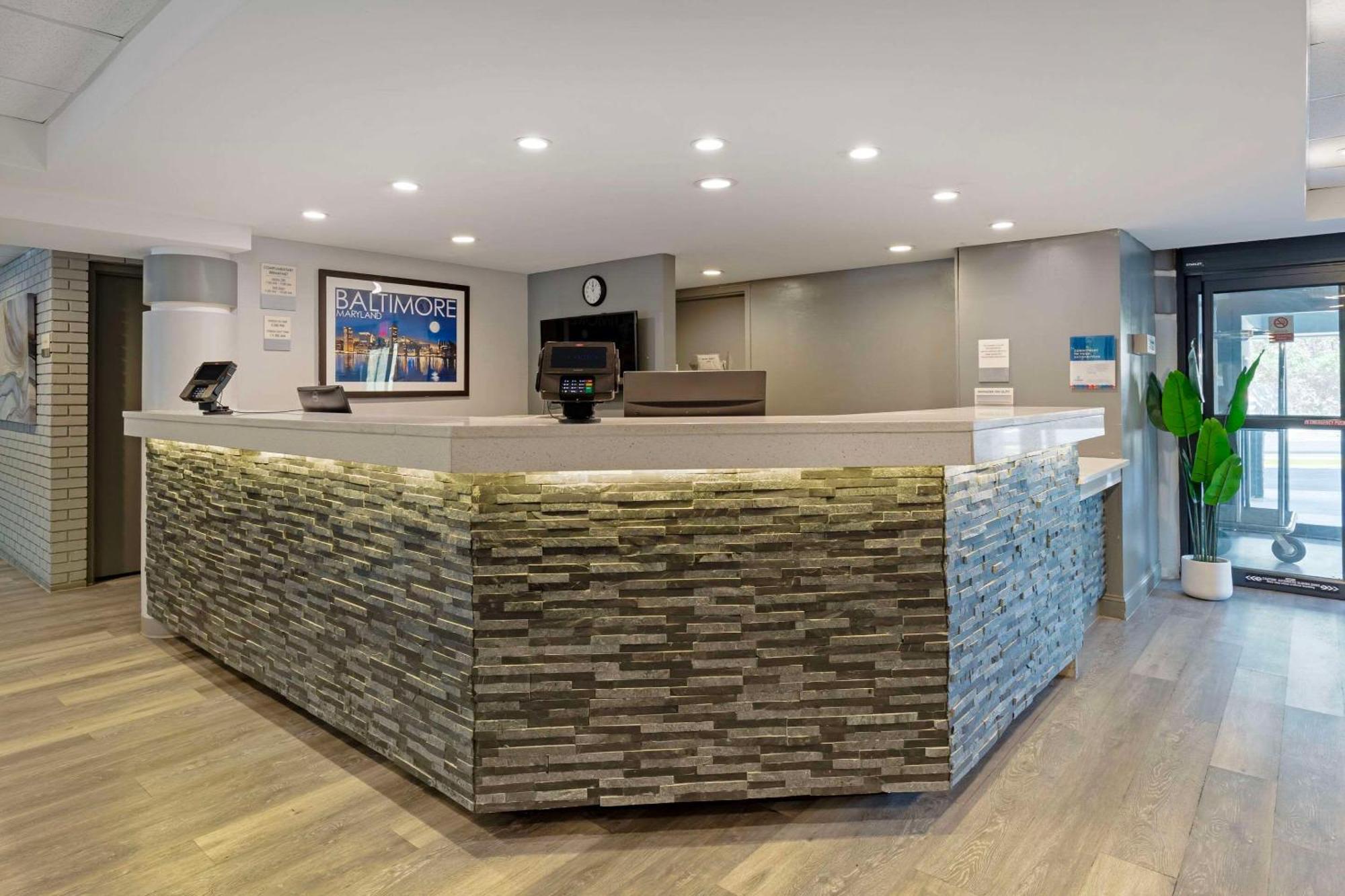 Clarion Hotel & Suites BWI Airport North Baltimore Ngoại thất bức ảnh