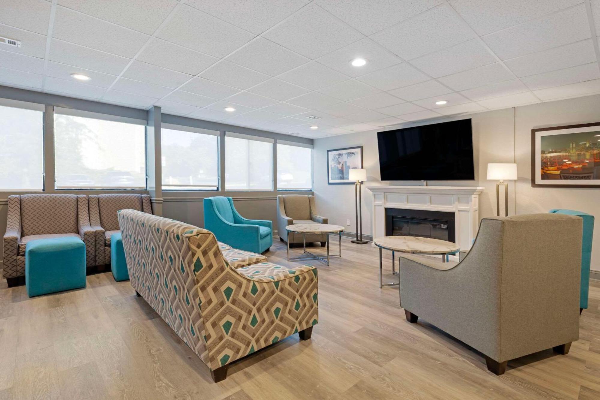 Clarion Hotel & Suites BWI Airport North Baltimore Ngoại thất bức ảnh