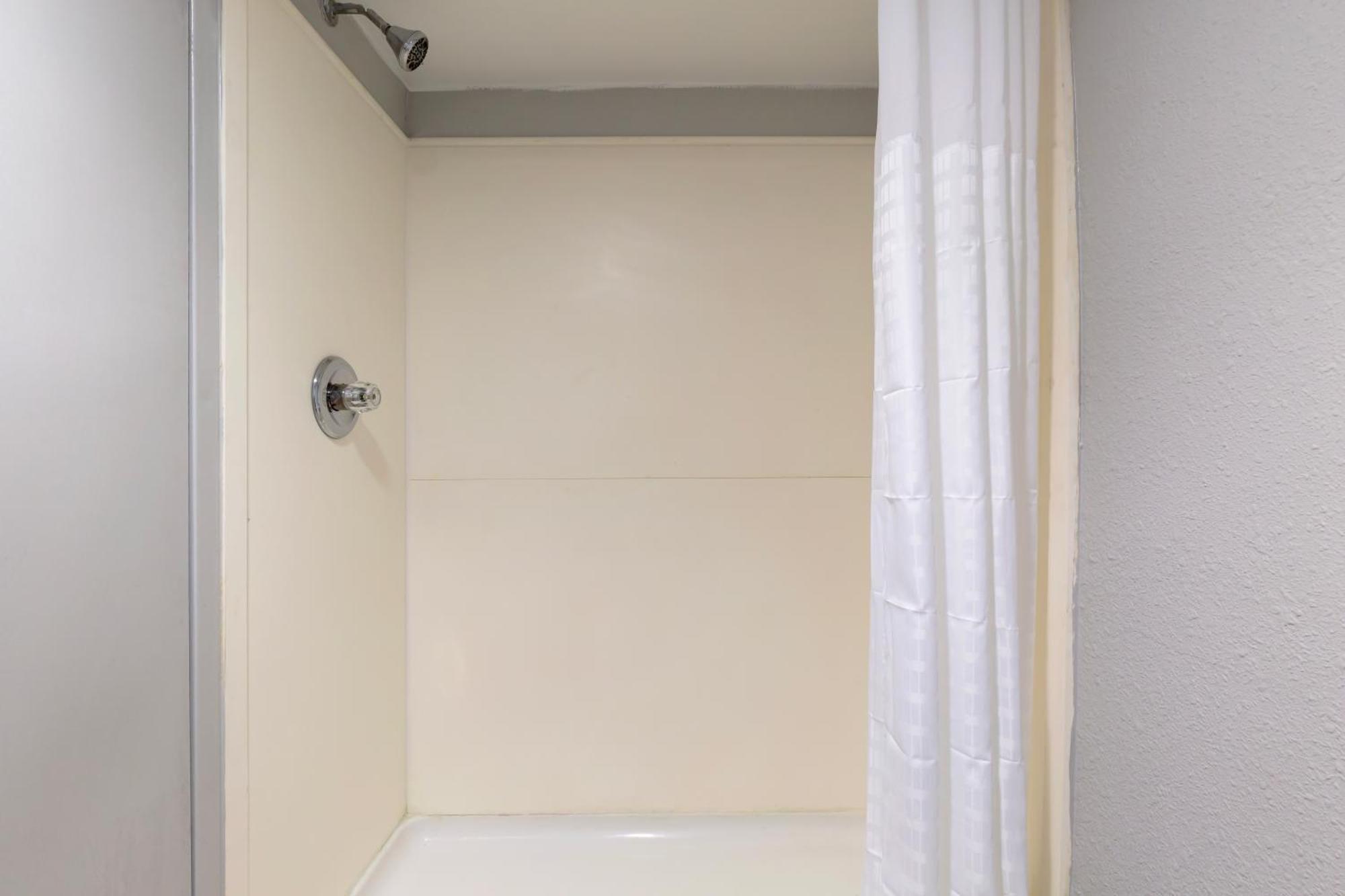 Clarion Hotel & Suites BWI Airport North Baltimore Ngoại thất bức ảnh