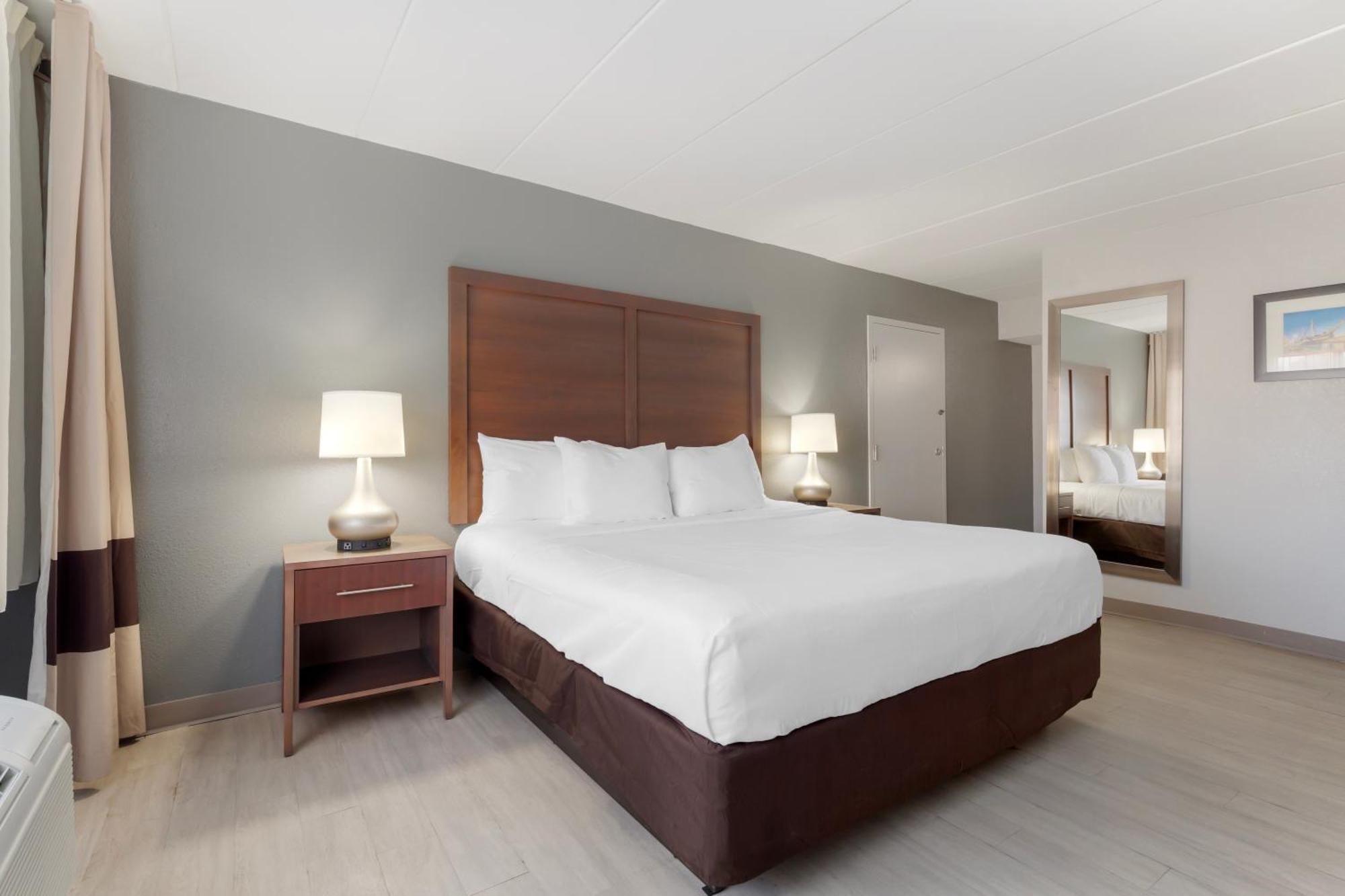 Clarion Hotel & Suites BWI Airport North Baltimore Ngoại thất bức ảnh